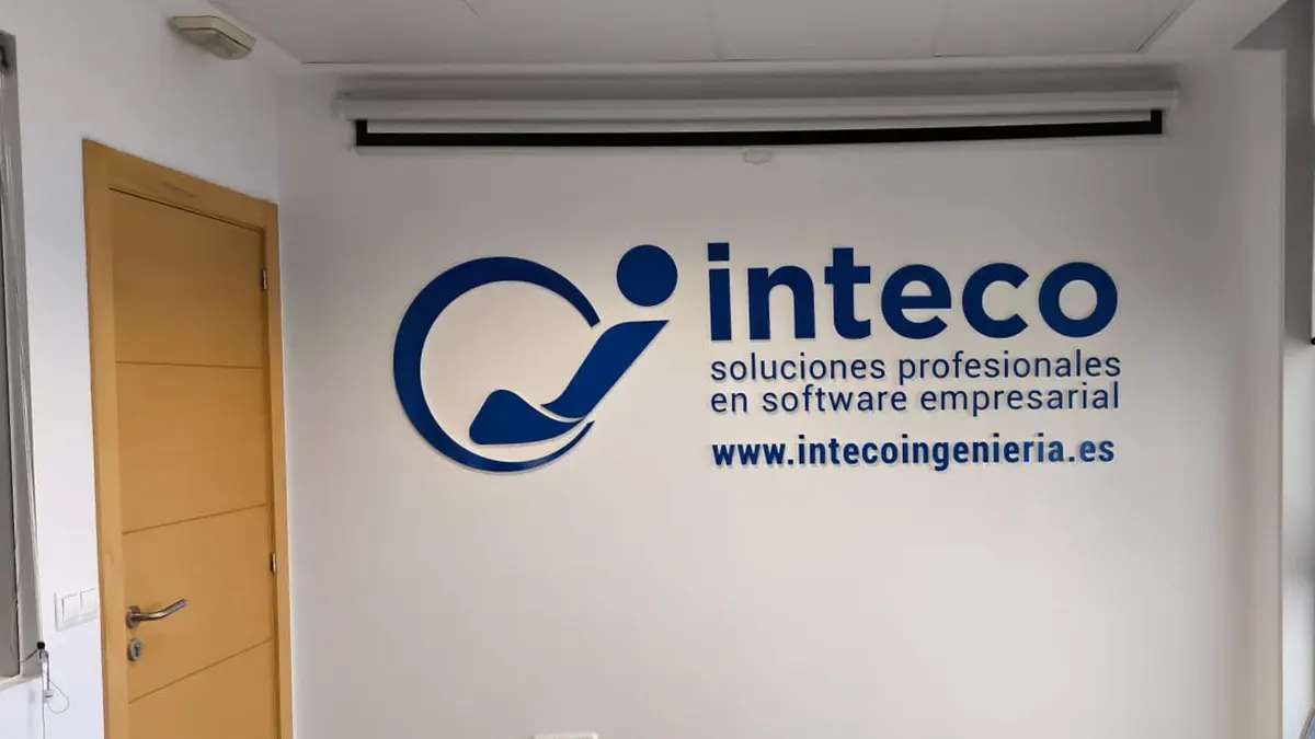 Rótulo letras corpóreas PVC Inteco